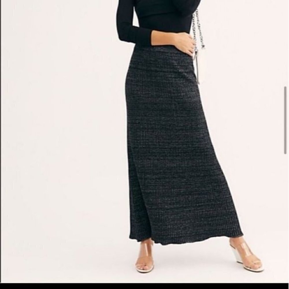 FREE PEOPLE SMALL SKIRT BNWOT